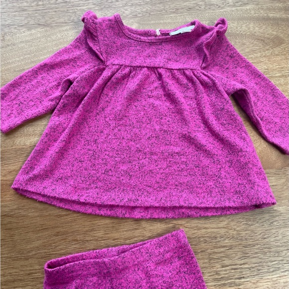 Pink Ruffle Set - Picture 3 of 6